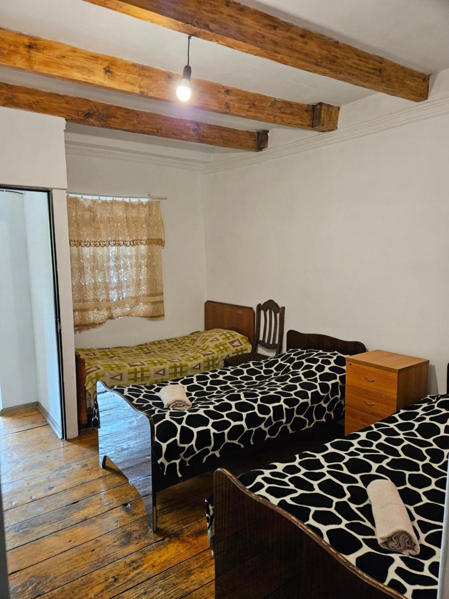 Guesthouse Svanuri Sakhli Ushguli Buitenkant foto